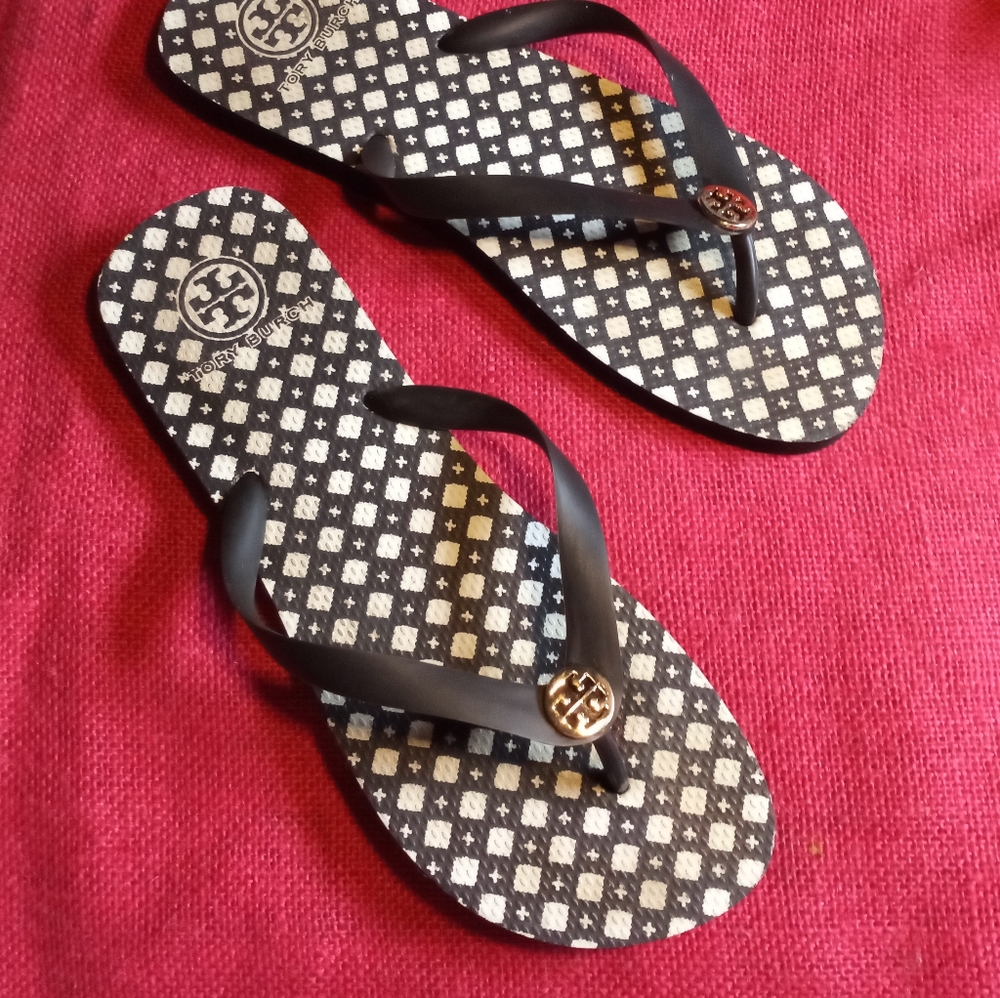 Tory Burch Women's 10 M Black Flip Flops Rubber Sandals